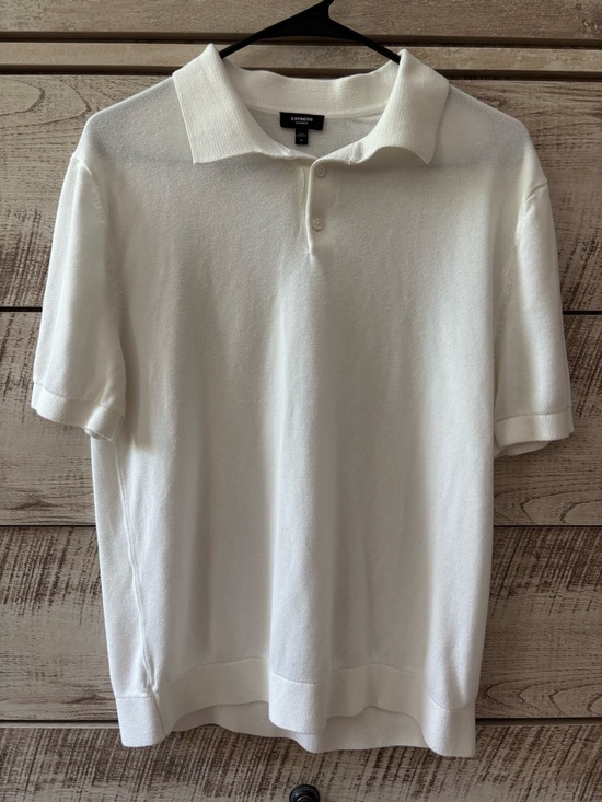 Express Other - NWOT - Express
Men’s short sleeve polo